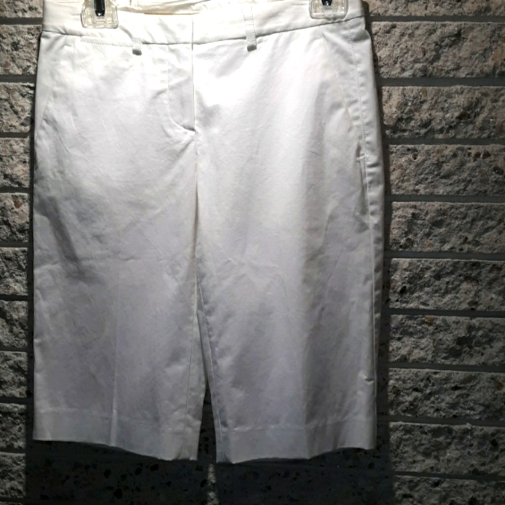 Theory WhiteCotton Shorts Size 0 Brand new
